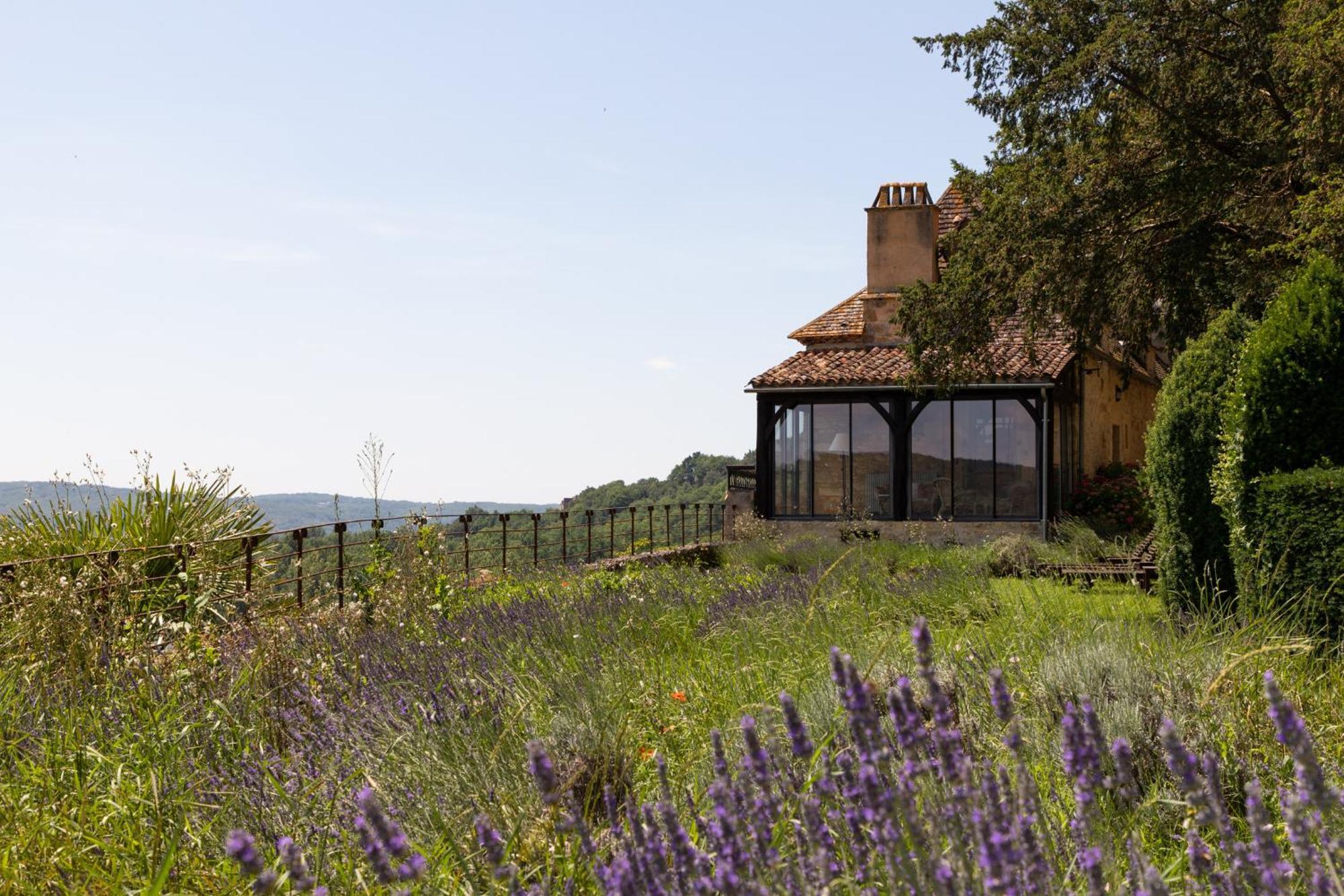 Sarrasins Bed And Breakfast Бенак-е-Казнак Екстериор снимка