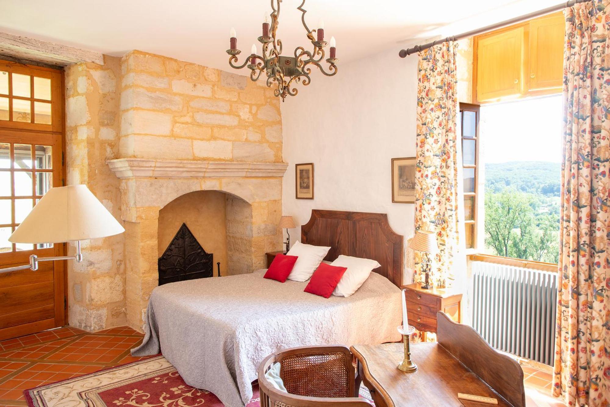 Sarrasins Bed And Breakfast Бенак-е-Казнак Екстериор снимка